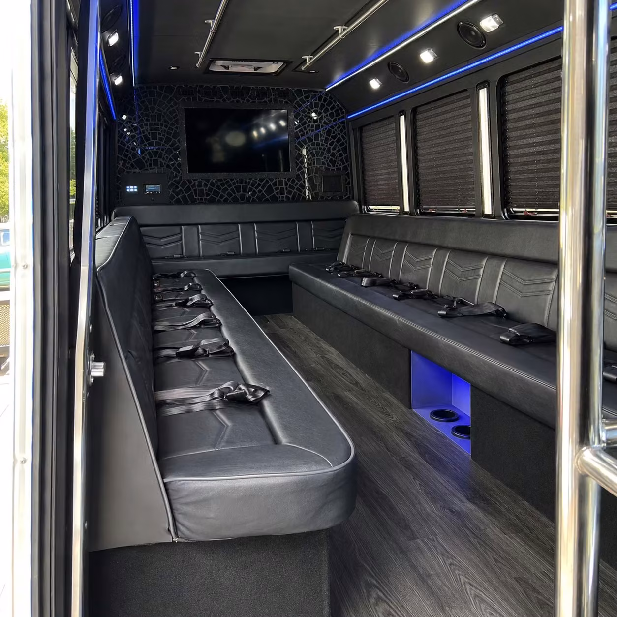fill out one form to book party bus transportation for concerts at levi s stadium