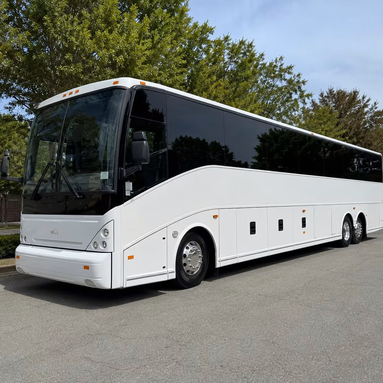 waiting on separate rideshares costs your group time a santa clara airport bus rental doesn t